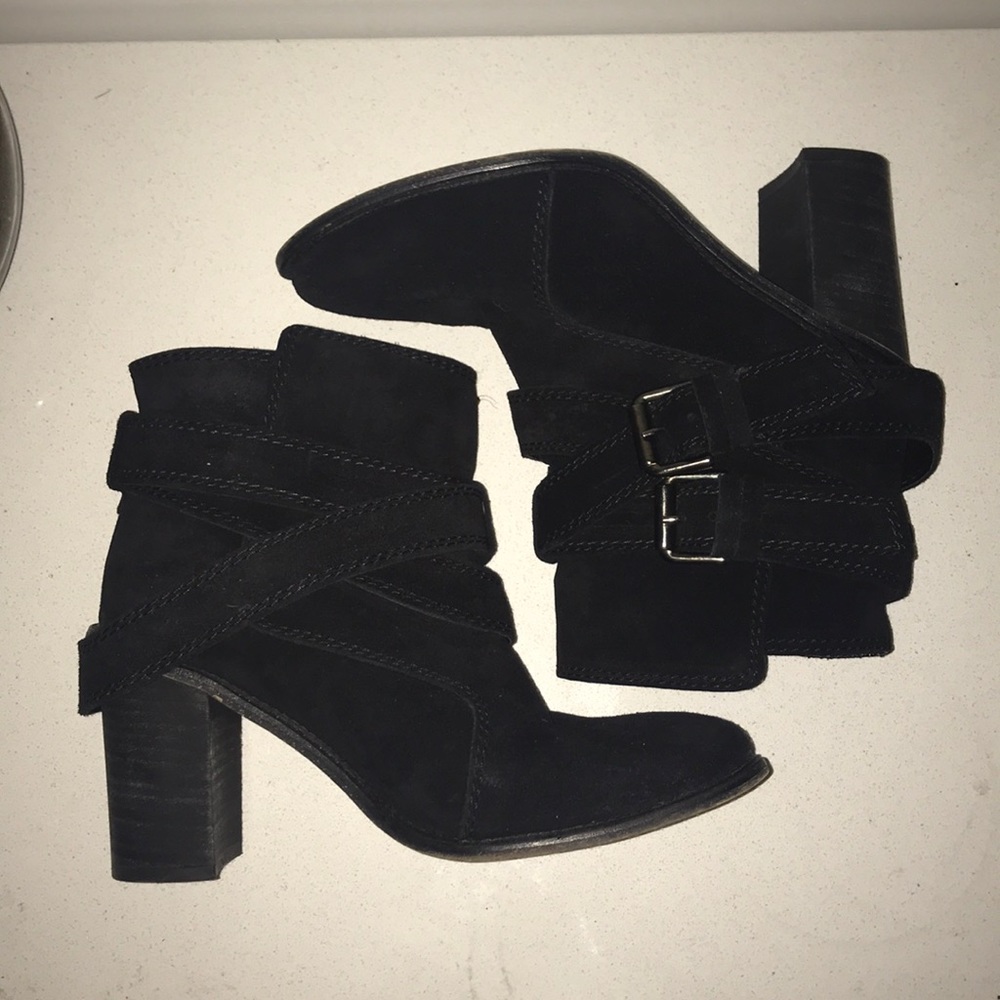 ZARA BOOTIES